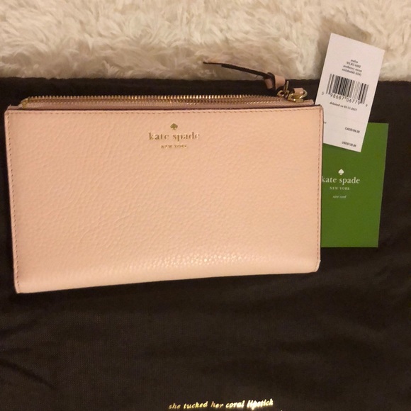 Kate Spade Pink Wallet - Picture 1 of 6